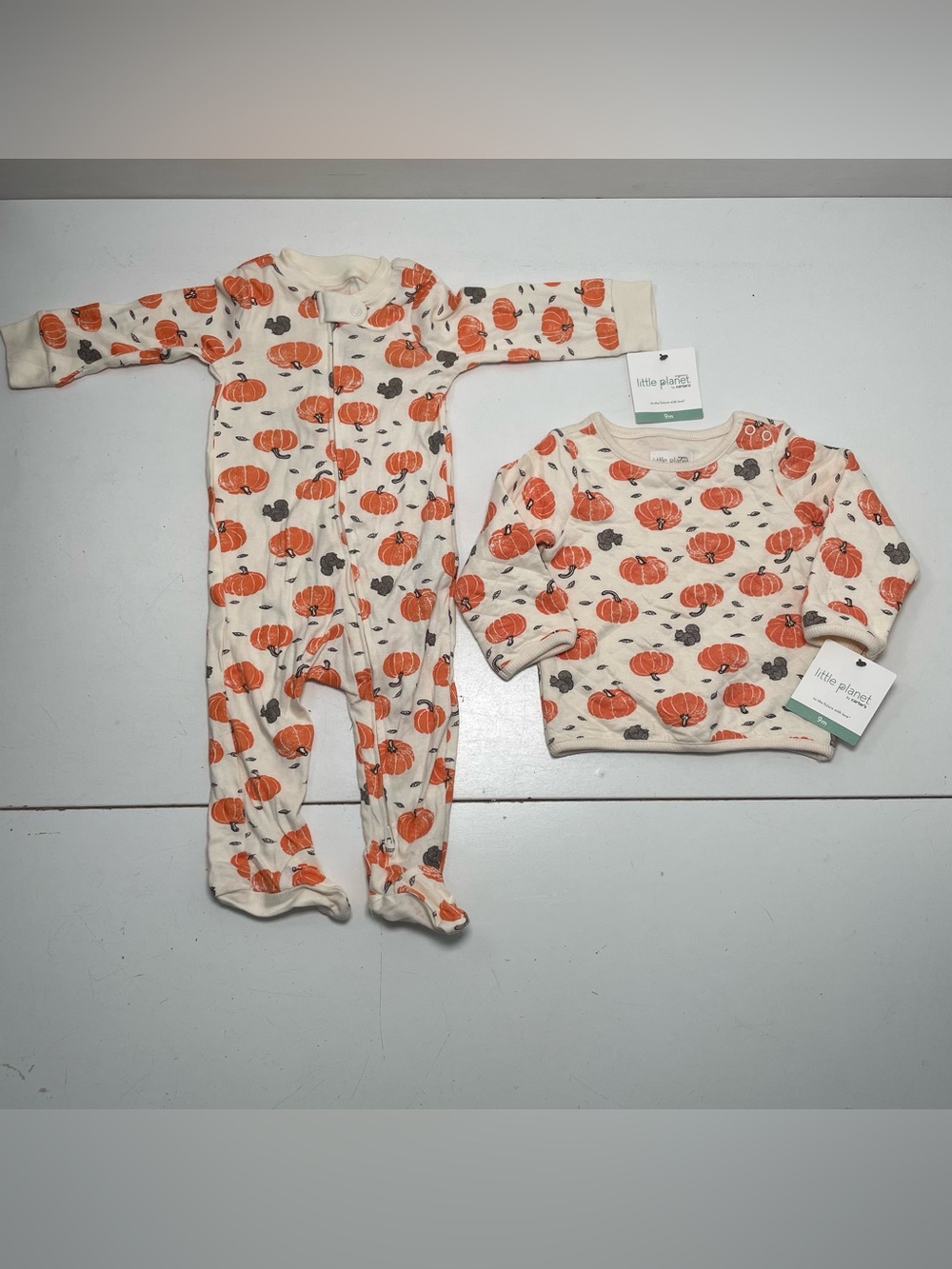NEW Little Planet by Carters Organic Cotton size 9M Footed Top Pumpkins Bundle